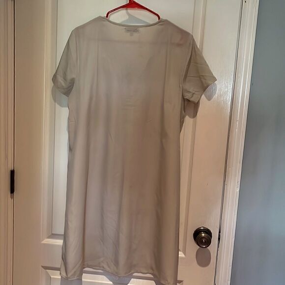 Adorable Buckhead Betties cover-up/dress size large - Picture 3 of 3